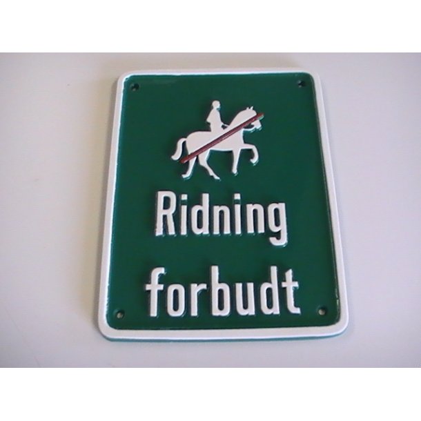 Ridning forbudt